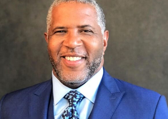 robert f smith 582x412 1